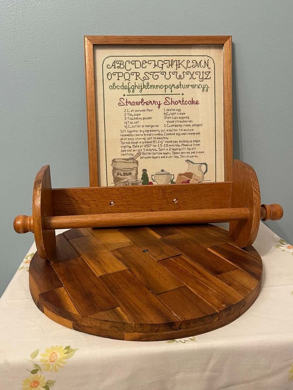 Vintage Wooden Wall Mount Paper Towel Holder